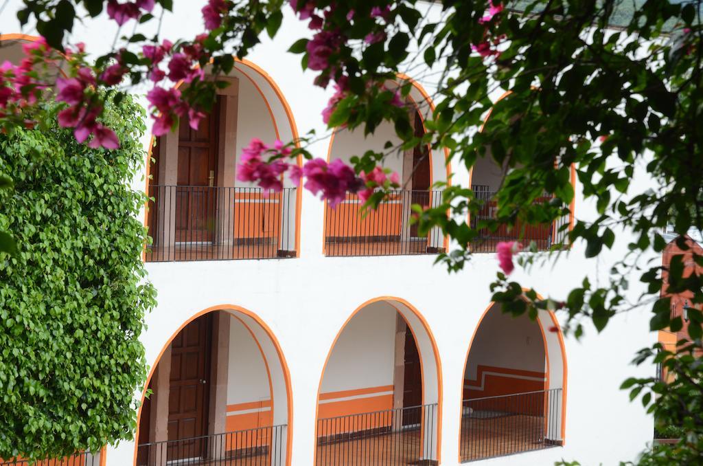 Hotel Mision Jalpan de Serra Esterno foto