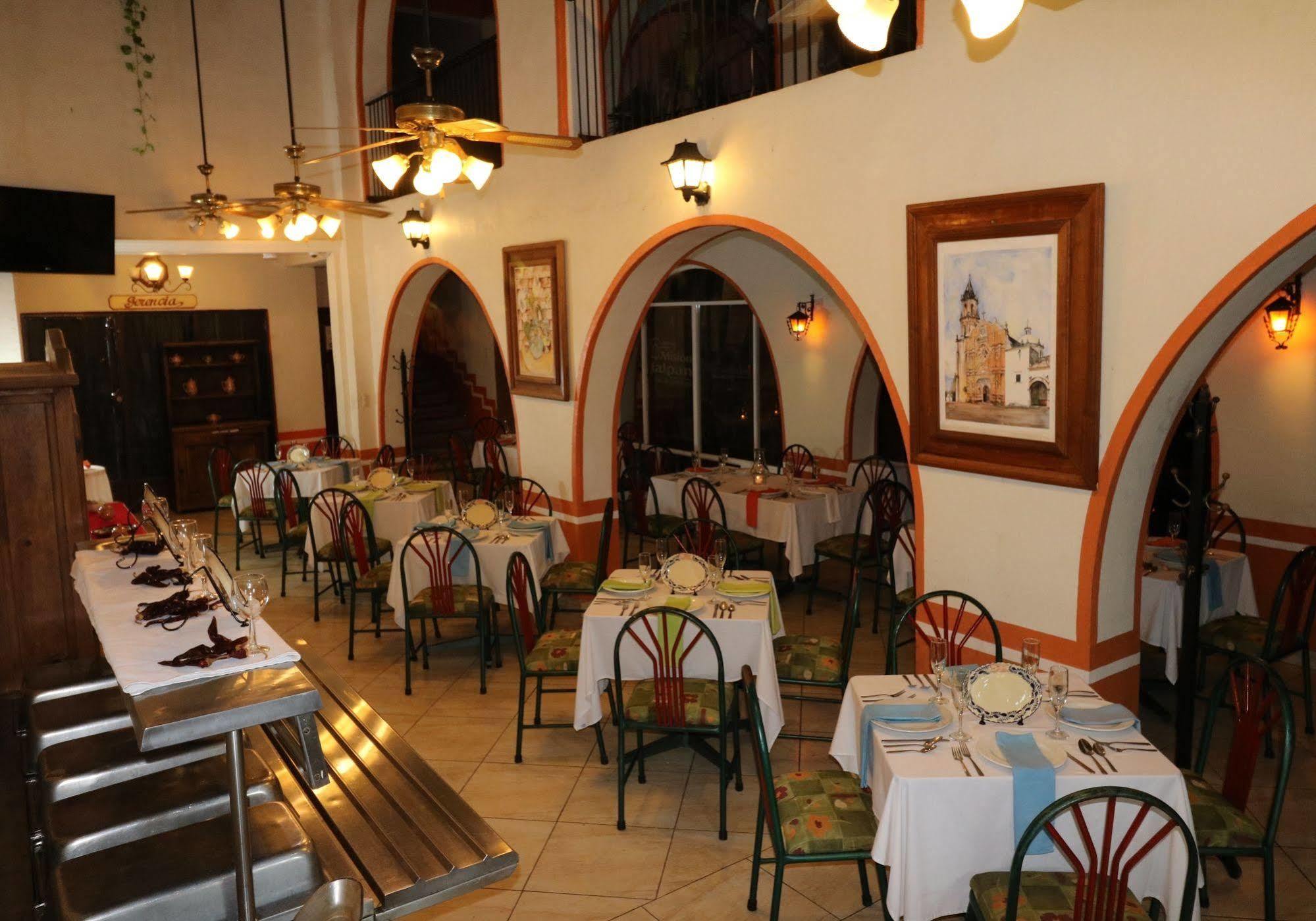 Hotel Mision Jalpan de Serra Esterno foto